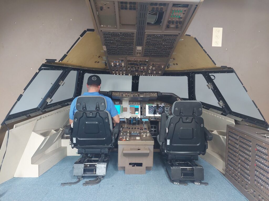 Two-seat flight deck simulator build